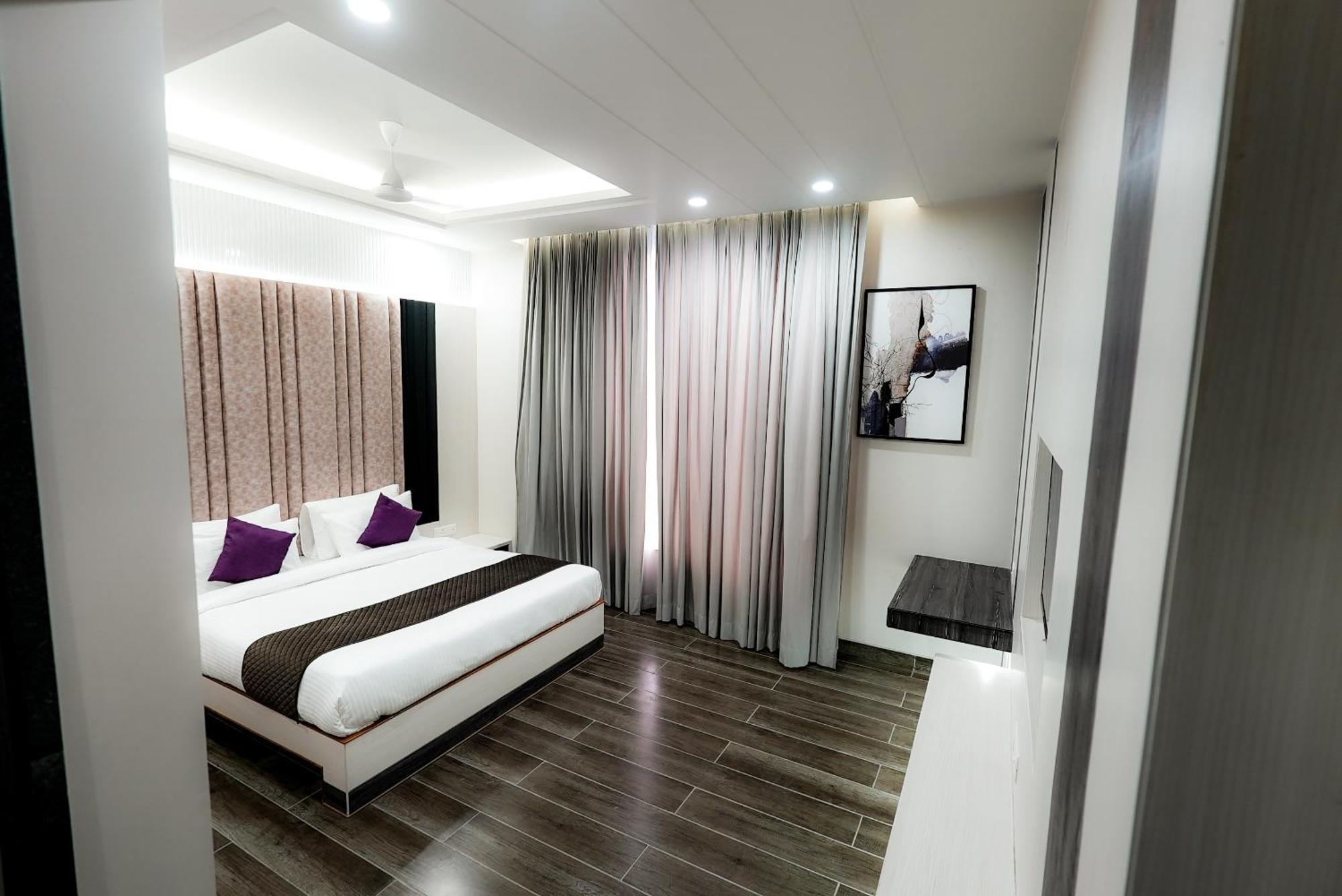 Hotel Elinor By Dazzling Hotels & Resorts Agra  Exterior foto