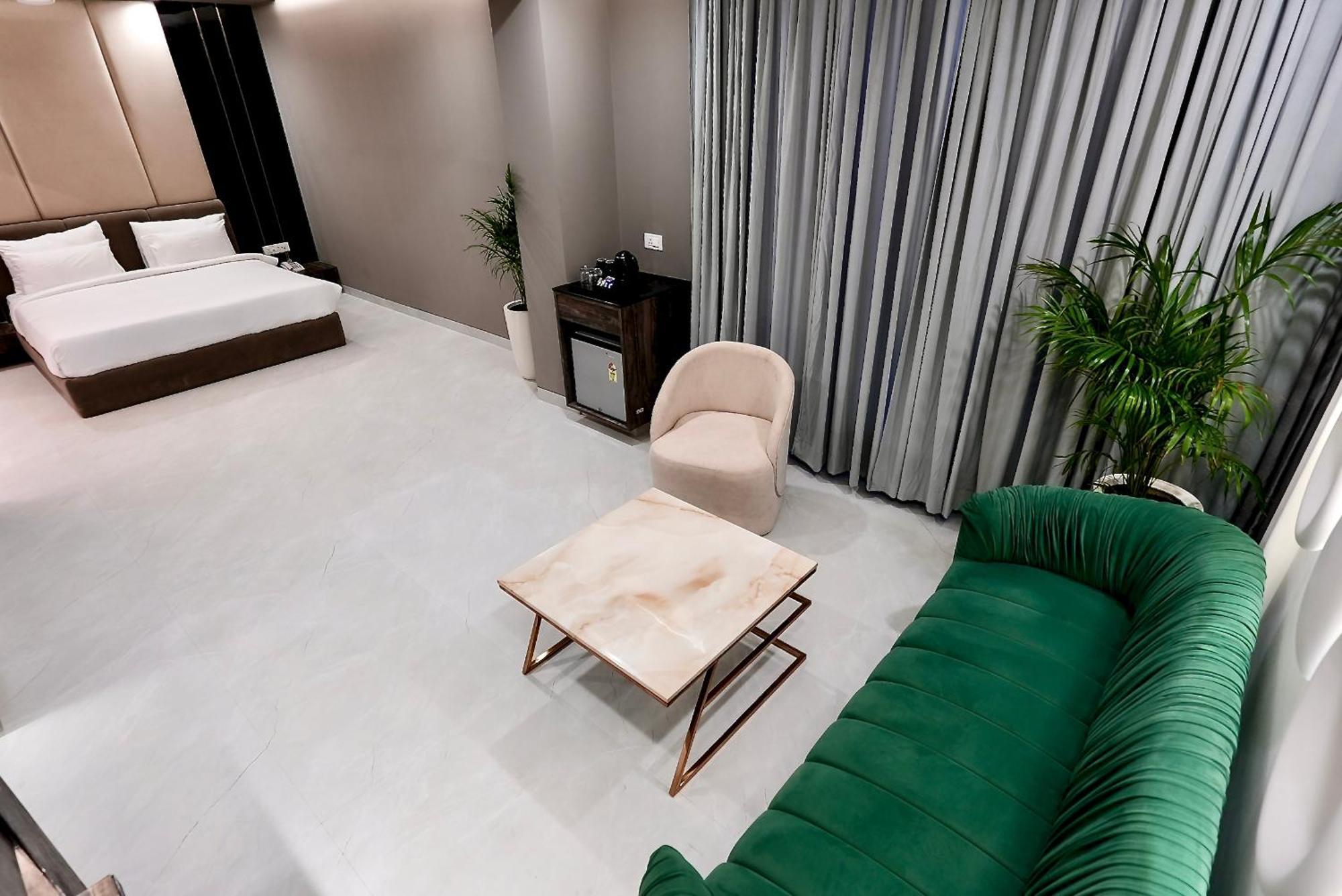 Hotel Elinor By Dazzling Hotels & Resorts Agra  Exterior foto
