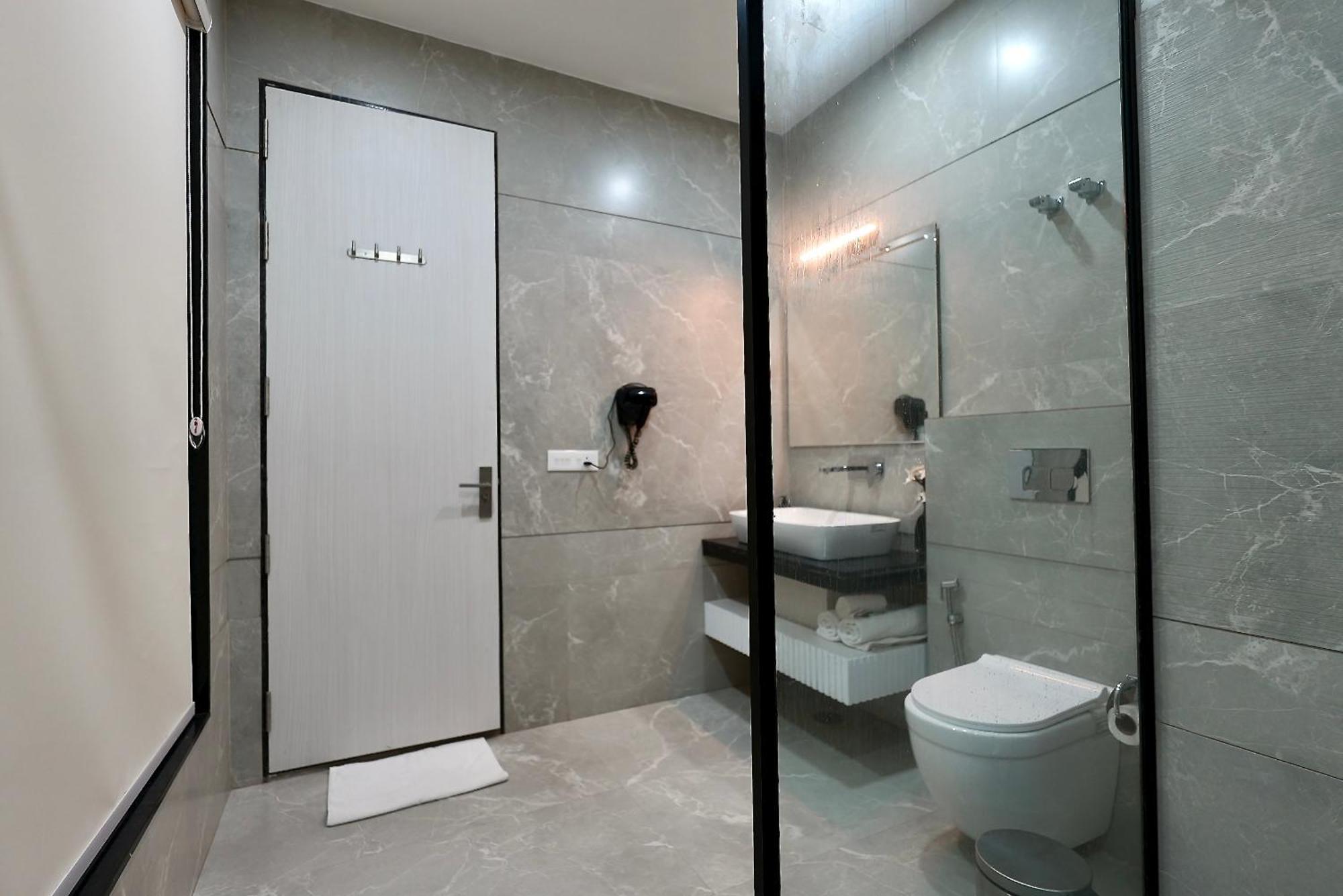 Hotel Elinor By Dazzling Hotels & Resorts Agra  Exterior foto
